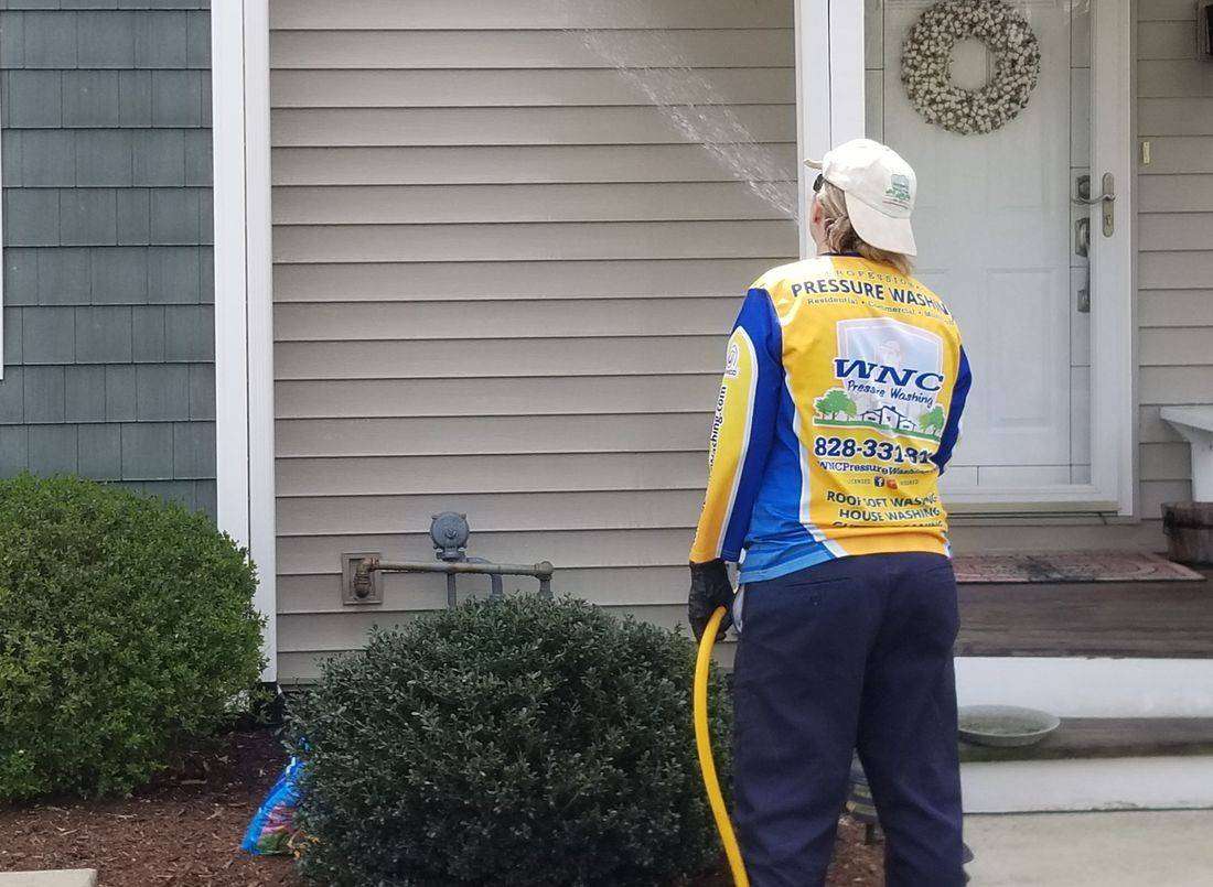 house pressure washing